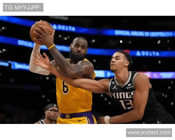 今日湖人对阵国王精彩比赛录像回放分析与精彩瞬间集锦